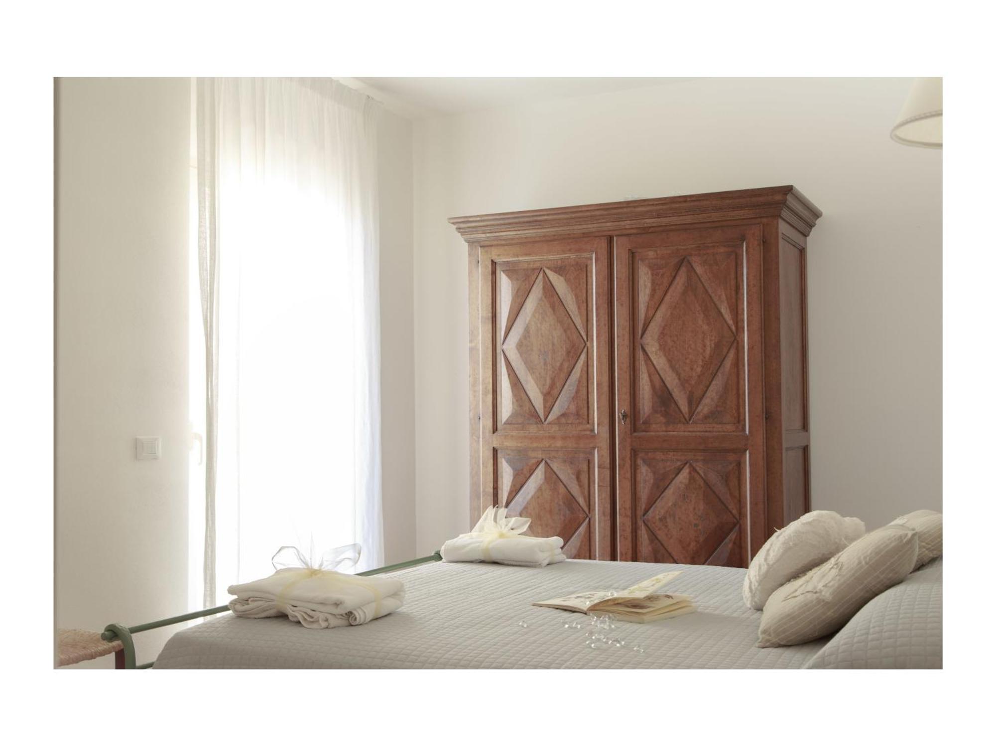 Corso Emanuele Apartments San Vincenzo Phòng bức ảnh